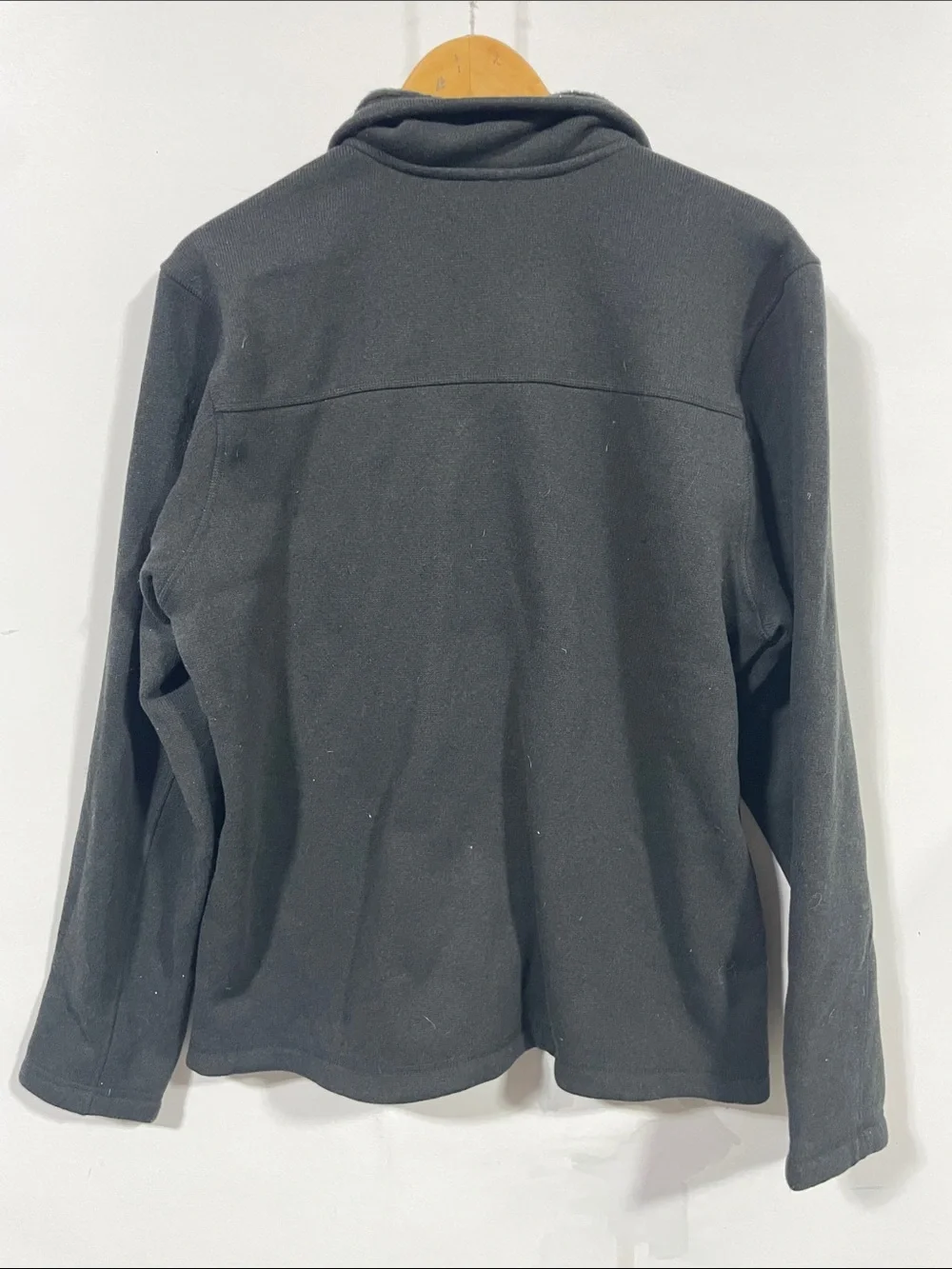 The North Face Men’s Black Full-Zip Fleece Jacket
